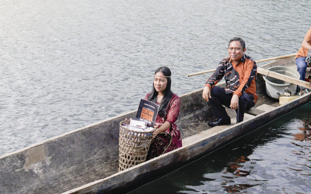 1 Bahasa, 2 Tahun, 79 Cerita.